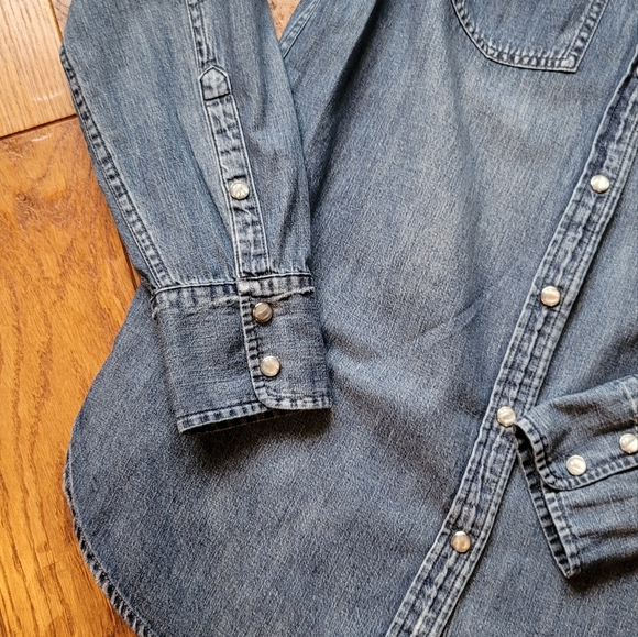 J.Crew Tall Western Pearl Snap Chambray Shirt in Vintage Indigo Item G2533 - Picture 6 of 9